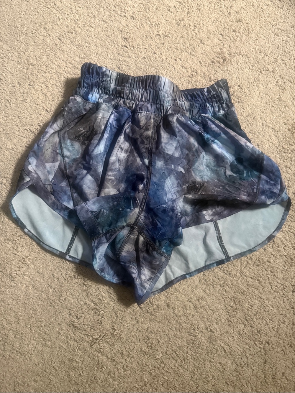 Lululemon track that shorts 3”